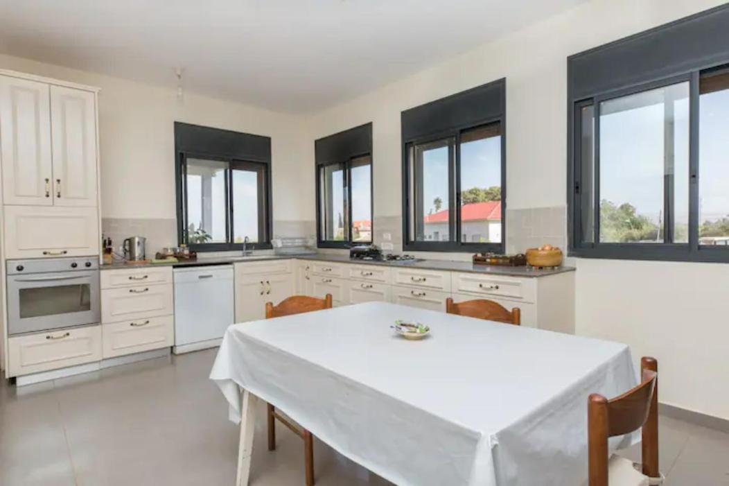 המקום של גיא Vila Sede Eli'ezer Exterior foto